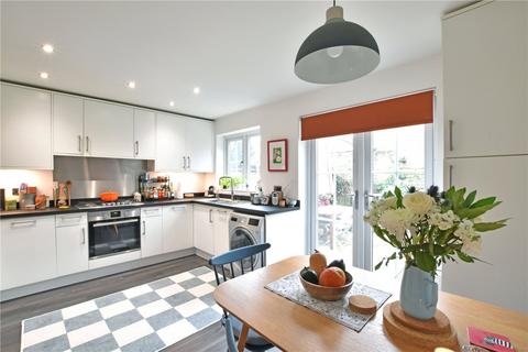 7 Lambourne Place, London, SE3 7BH