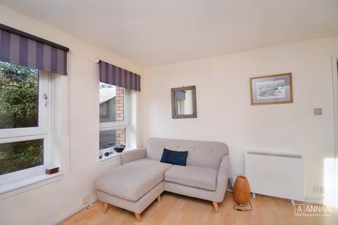 44/5 Restalrig Drive, Edinburgh, EH7 6JF