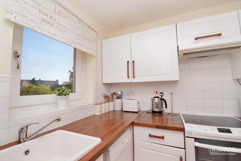 44/5 Restalrig Drive, Edinburgh, EH7 6JF