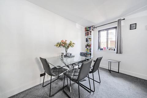 Flat 7, 100 Dalling Road, London, W6 0JA