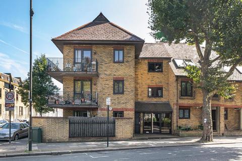 Flat 7, 100 Dalling Road, London, W6 0JA