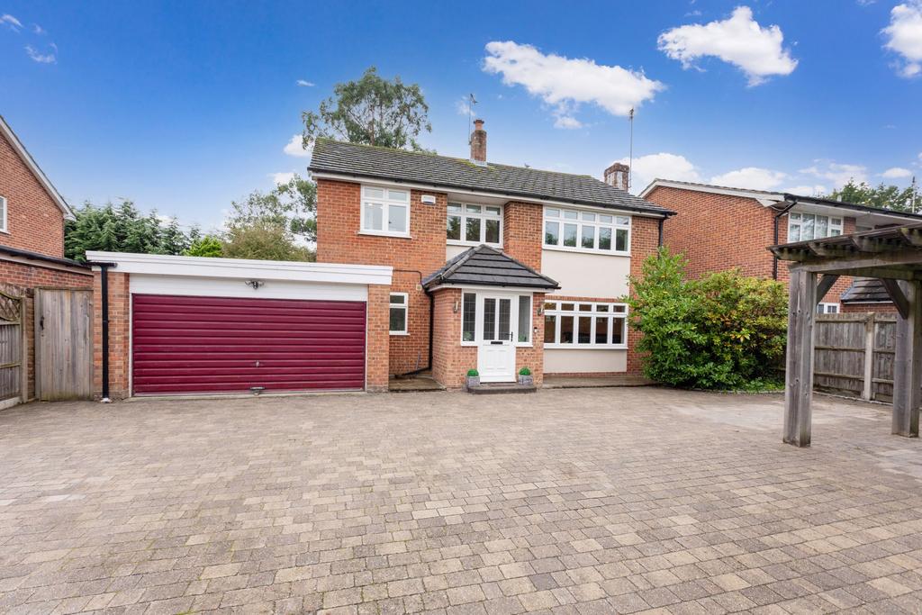 Reading Road, Winnersh, RG41 4 bed detached house for sale £800,000