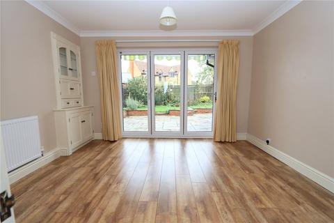 3 Berkeley Close, Stoke Goldington, Newport Pagnell, MK16 8TE