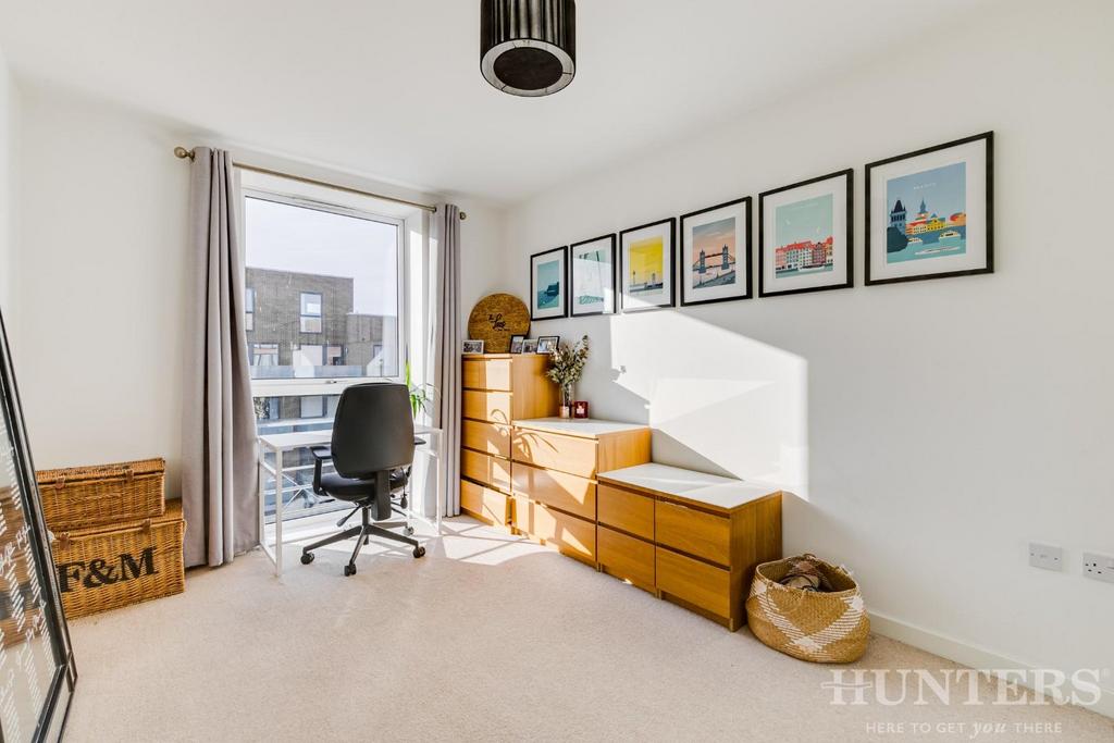 Flat 74, Bathurst Square London, N15 4 FA-17.jpg