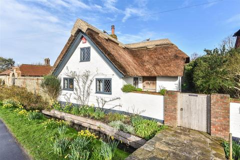 1 bedroom detached house for sale, Cakeham Road, West Wittering, Chichester