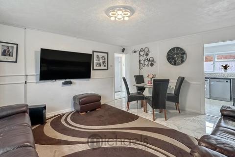 2 bedroom ground floor maisonette for sale - Sebastian Close, Colchester, CO4