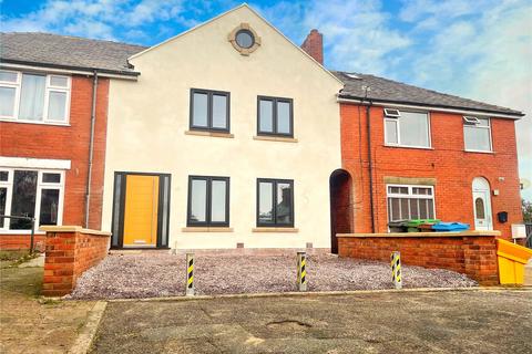 35 Hayfield Close, Oldham, OL4 2LX