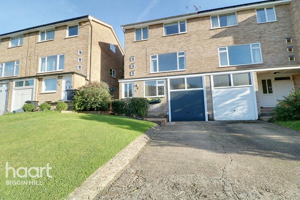 Flamborough Close, Biggin Hill 3 bed end of terrace house for sale £