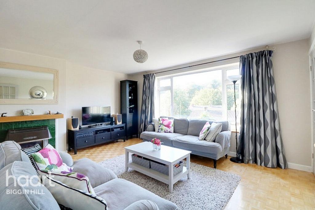 Flamborough Close, Biggin Hill 3 bed end of terrace house for sale £