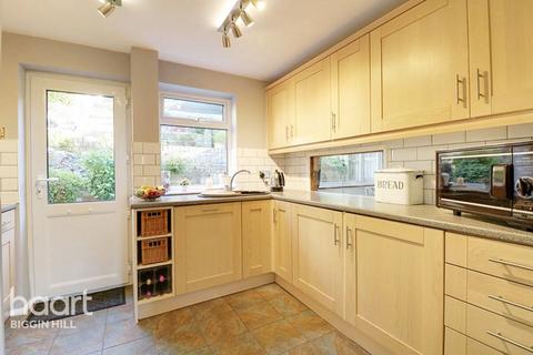 8 Flamborough Close, Biggin Hill, Westerham, TN16 3PB