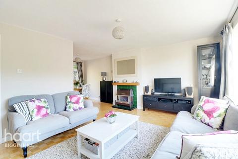 8 Flamborough Close, Biggin Hill, Westerham, TN16 3PB