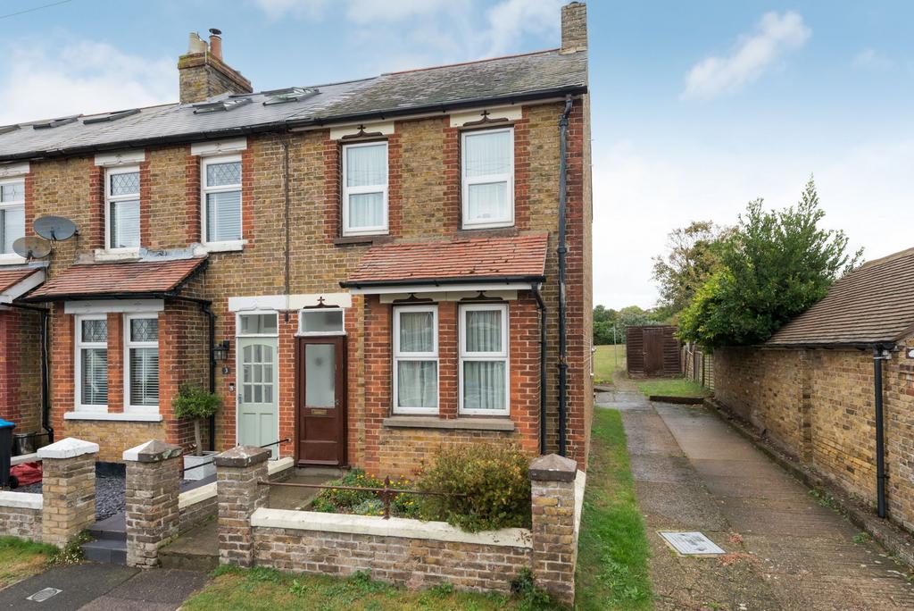 Fairfield Road, Minster, CT12 3 bed end of terrace house for sale £