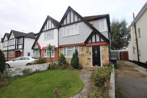 3 bedroom semi-detached house to rent, Dorchester Way, Kenton, HA3 9RD