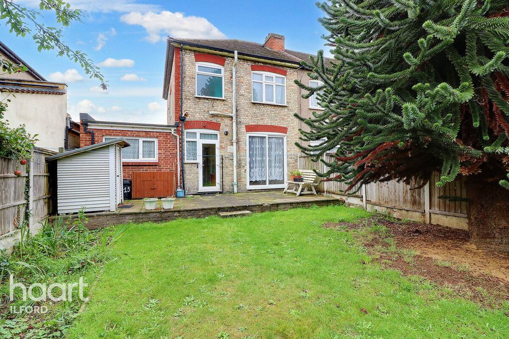 Staines Road, Ilford 3 bed end of terrace house for sale £515,000
