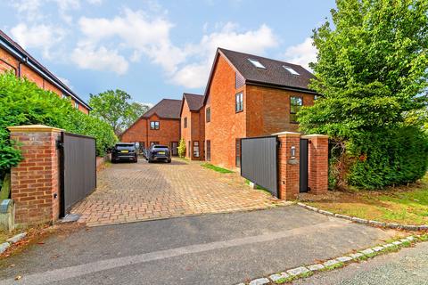 6 bedroom detached house for sale, Aldwycks Close, Milton Keynes MK5