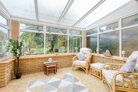 6 Charfield Close, Birmingham, B30 1QS