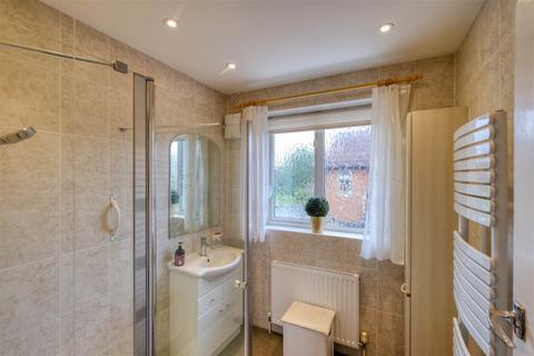 6 Charfield Close, Birmingham, B30 1QS