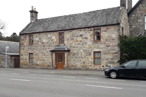 3 bedroom detached house to rent, 3 High Street, Aberlour, Moray, AB38