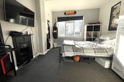 14 Olyffe Avenue, Welling, DA16 3HZ