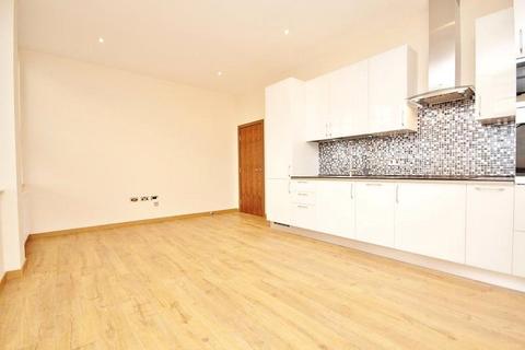 1 bedroom apartment to rent, High Road, Chadwell Heath, Romford, RM6