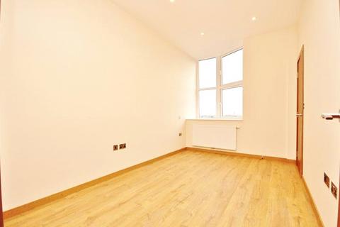1 bedroom apartment to rent, High Road, Chadwell Heath, Romford, RM6