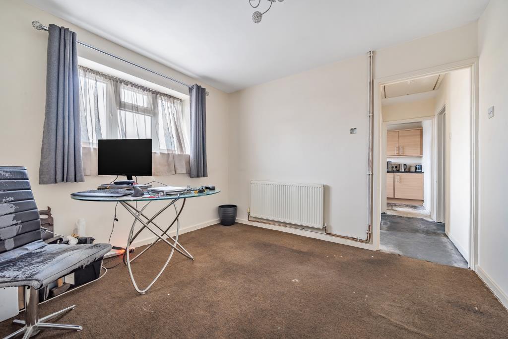 Potters Bar, Hertsmere, EN6 2 bed flat for sale £240,000