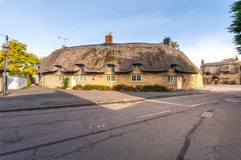 5 bedroom semi-detached house for sale, Market Square, Hanslope, Buckinghamshire, MK19