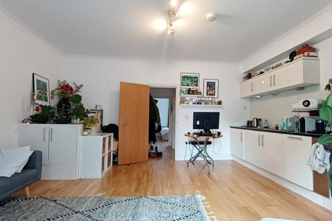 1 bedroom flat to rent, Upper Street, Islington