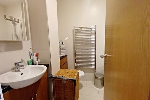 1 bedroom flat to rent, Upper Street, Islington