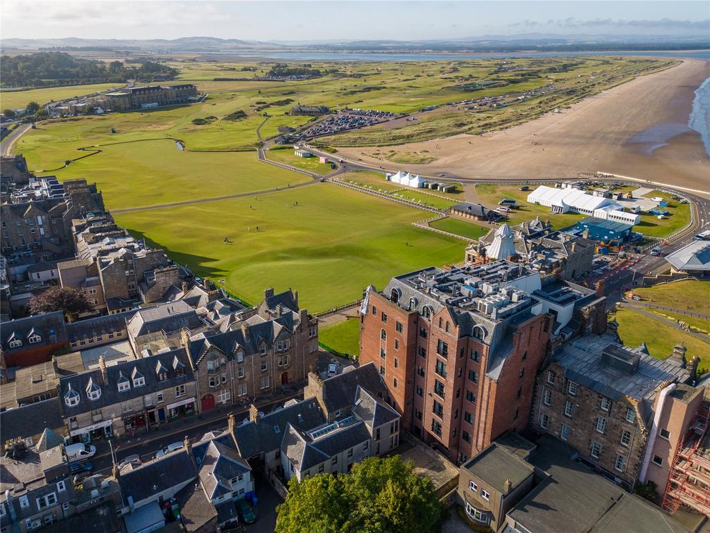 Hamilton Grand, 21 Golf Place, St. Andrews, Fife, KY16 2 bed apartment