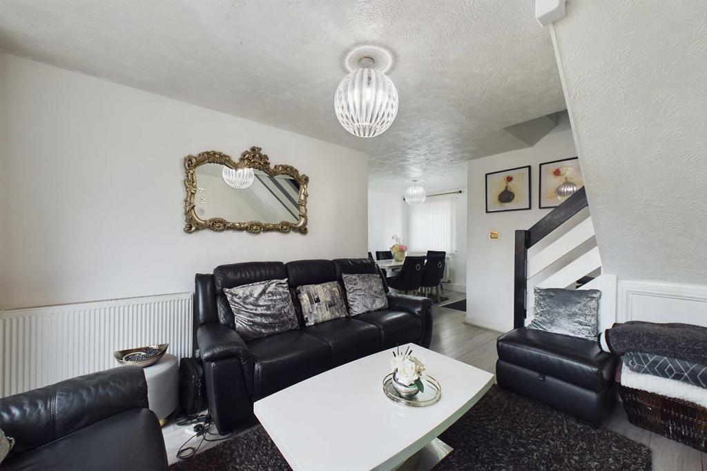 Berkeley Square, Hemel Hempstead 4 bed house £400,000