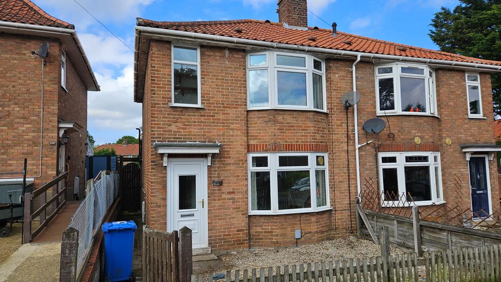 Beverley Road, Norwich, NR5 3 bed semidetached house for sale £230,000