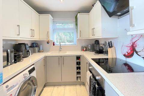 41 Cavalier Way, Wincanton, BA9 9ED