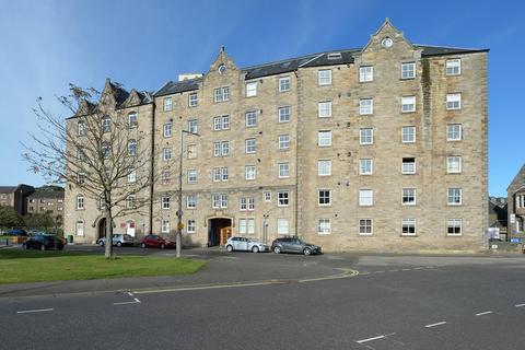 2 bedroom flat for sale - 17/13 John's Place, Leith Links, Edinburgh, EH6 7EN