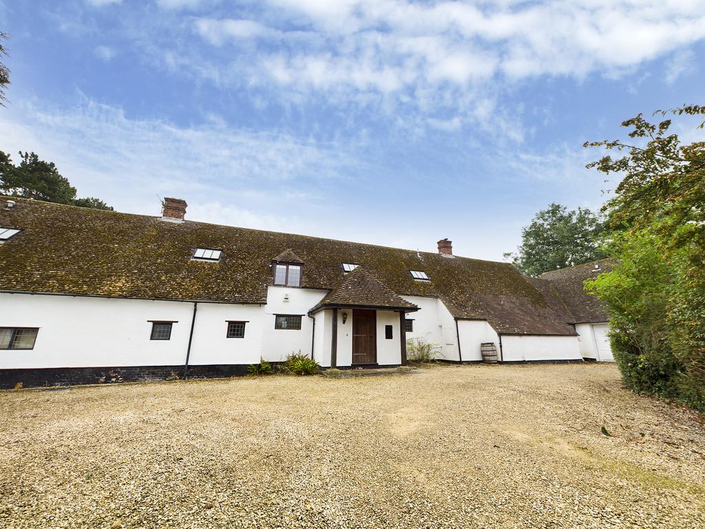 Lower Icknield Way, Chinnor, OX39 4EB 4 bed detached house to rent £