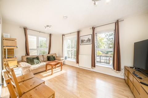 2 bedroom flat to rent, Cumberland House, 5 Wesley Avenue, London, E16