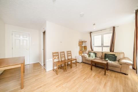 2 bedroom flat to rent, Cumberland House, 5 Wesley Avenue, London, E16