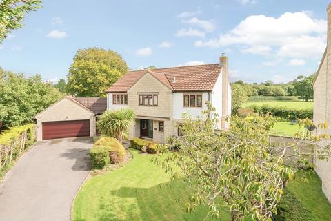 4 bedroom detached house for sale, Petvin Close, Street, BA16