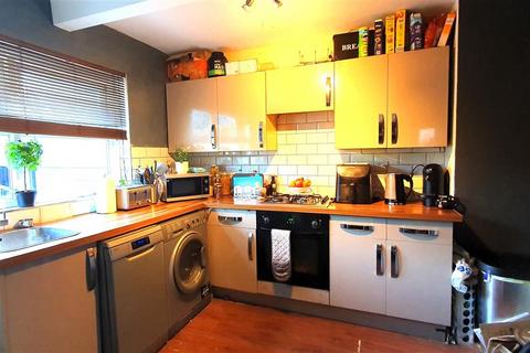 9 Grove Crescent, Feltham, TW13 6NB