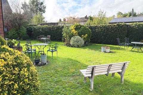 Flat 20, Fairhaven Court Fairhaven, Egham, TW20 9DH
