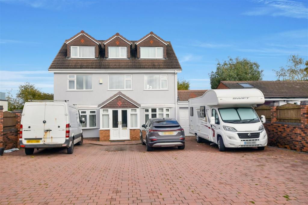 Lunts Heath Road, Farnworth, Widnes 6 bed detached house for sale £