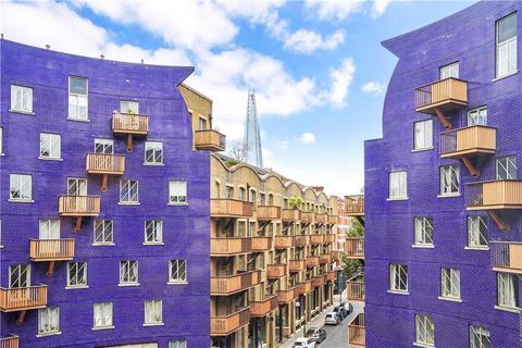 1 bedroom flat for sale, Queen Elizabeth Street, London, SE1