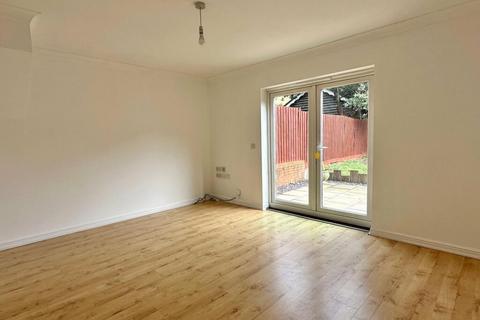 3 bedroom terraced house to rent, Stowmarket IP14