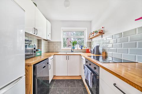 2 Woodstock Gardens, Beckenham, BR3 5BE