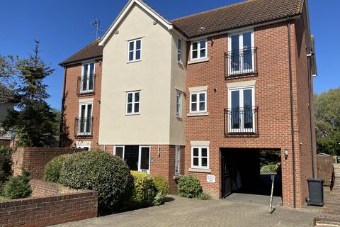 2 bedroom ground floor flat to rent, Springfield Road, Chelmsford CM2