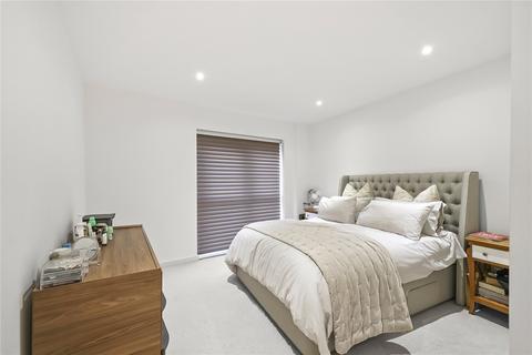 3 bedroom apartment for sale - Howard Road, Stanmore, HA7