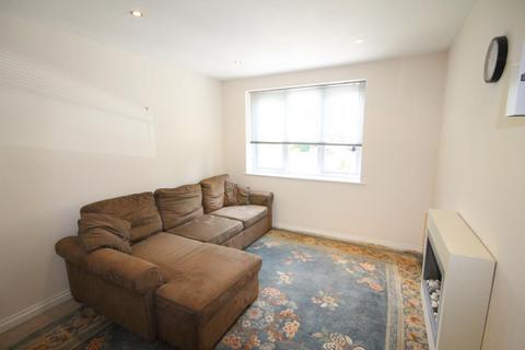 1 bedroom flat to rent, St Andrews Court, Upton Park, Slough