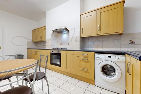 5 bedroom flat to rent, Transept Street, Marylebone, NW1