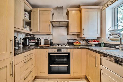 15 Doris Ashby Close, Perivale, Greenford, UB6 7FD