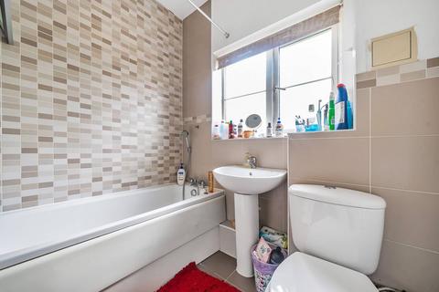 15 Doris Ashby Close, Perivale, Greenford, UB6 7FD